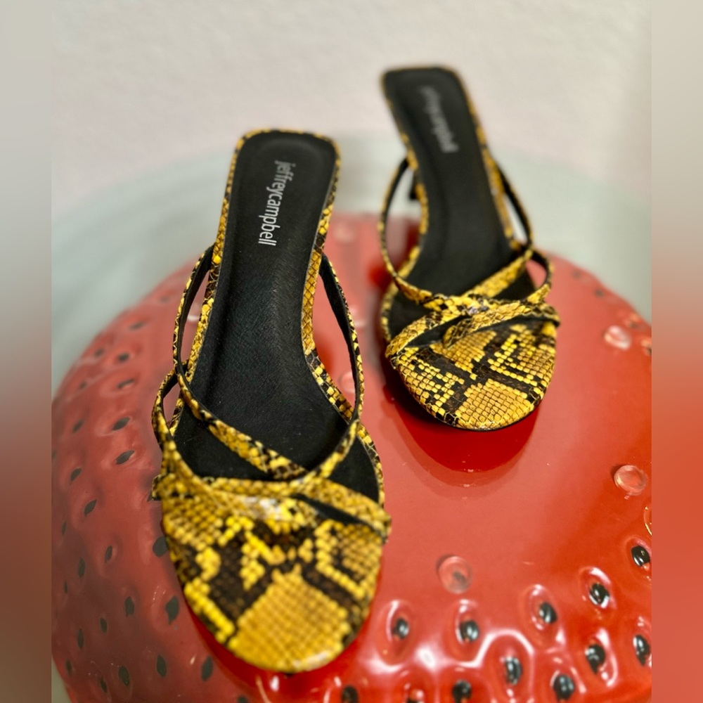 Jeffrey Campbell Danah Yellow/Black Faux Snake Skin Strappy Mules. Size 8